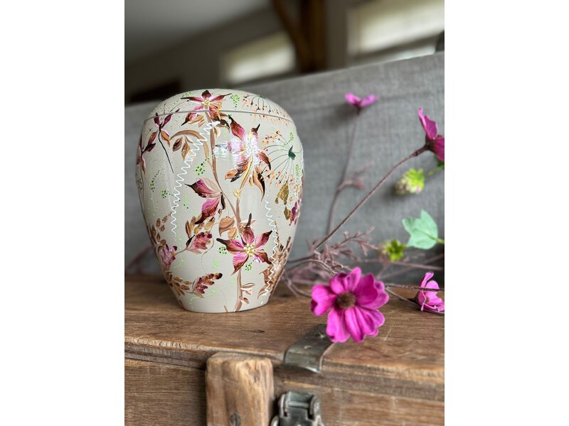 handbeschilderde urn