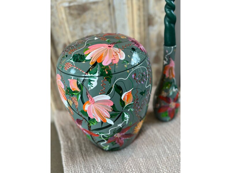 handbeschilderde urn