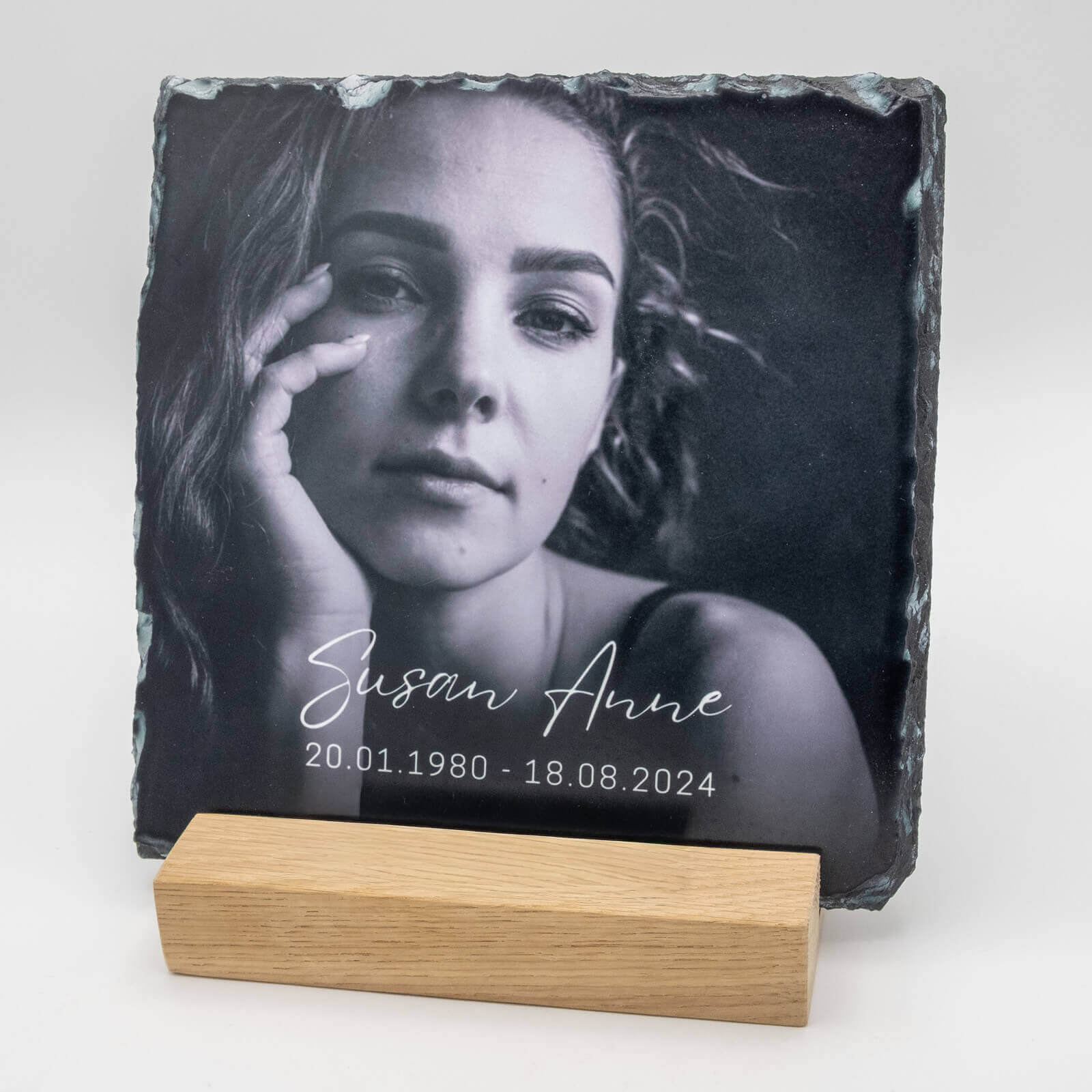  Eikenhouten Gedenktegelhouder – Voor een Warm Herinneringsplekje