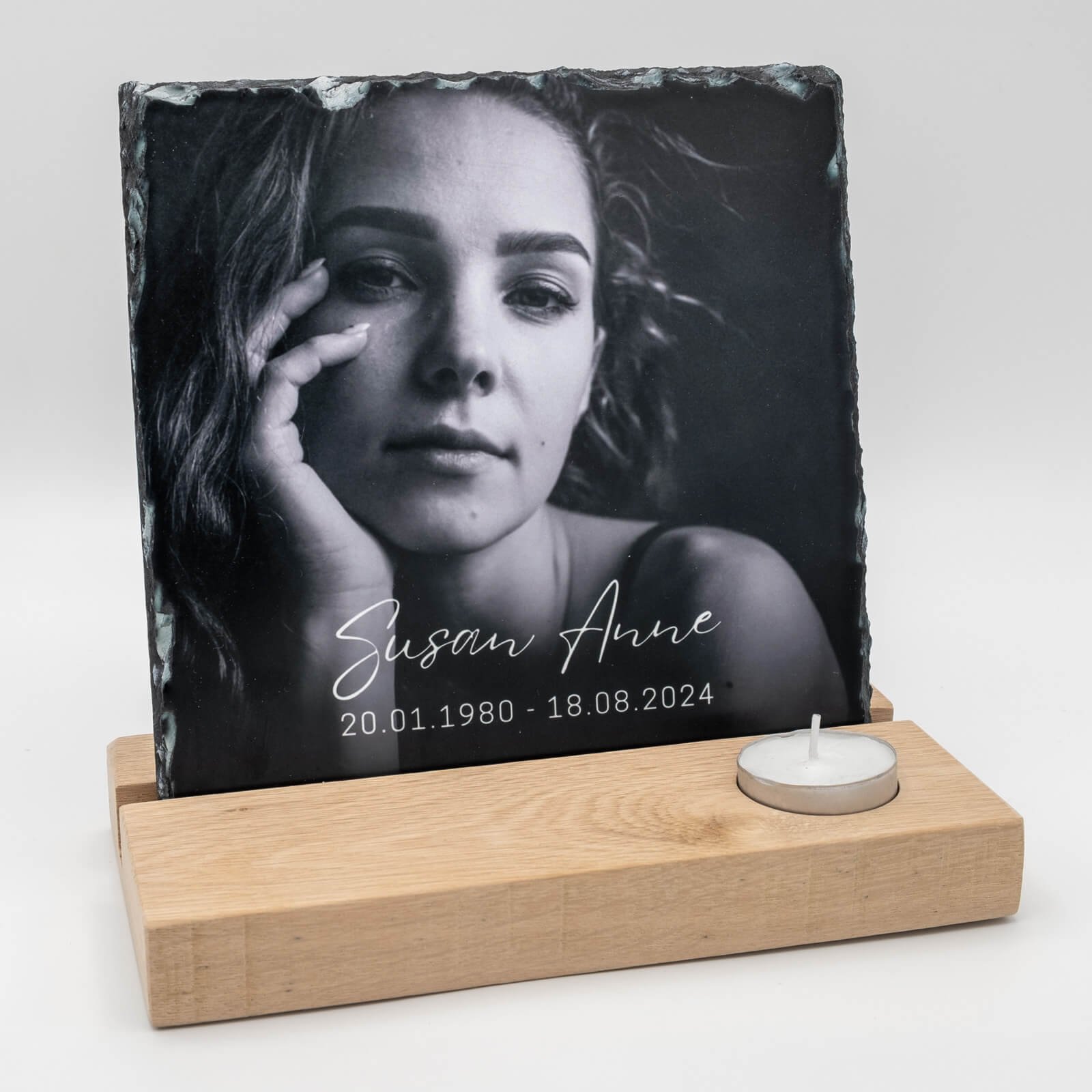  Eikenhouten Gedenktegelhouder met kaarshouder – Voor een Warm Herinneringsplekje