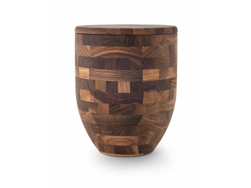 Walnotenhout urn - hout