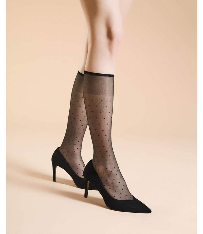 FIORE Trisha zwarte stippen kniekousen