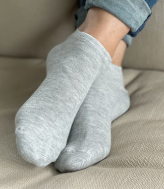 APOLLO | Bamboo grijze sneakersokken | Nu 10% korting! - SOSHIN.nl