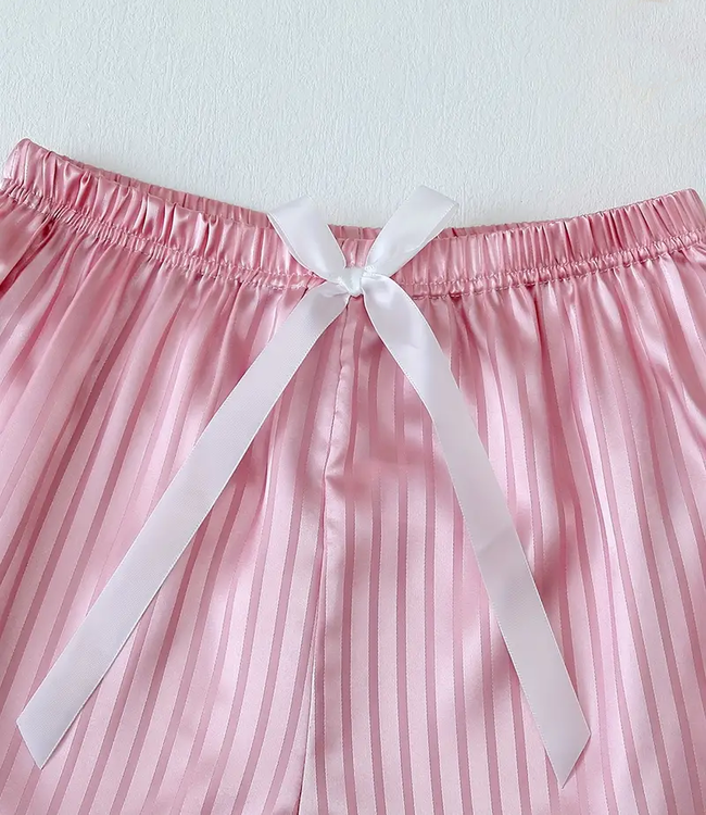 SOSHIN Chermaine satijnen pyjamashorts