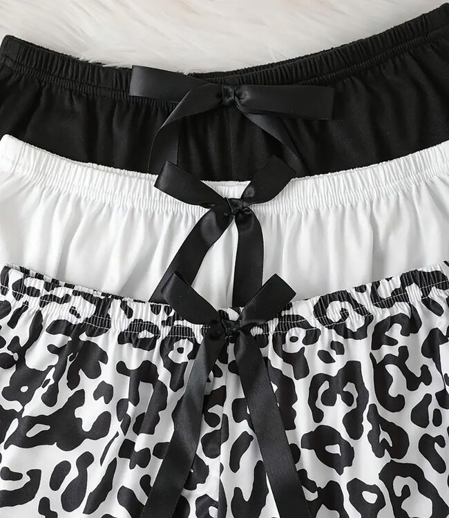 SOSHIN Bo dames shorts met strikje