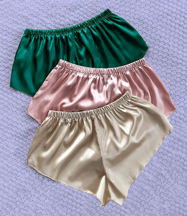 SOSHIN Lisha satijnen shorts in 3 kleuren