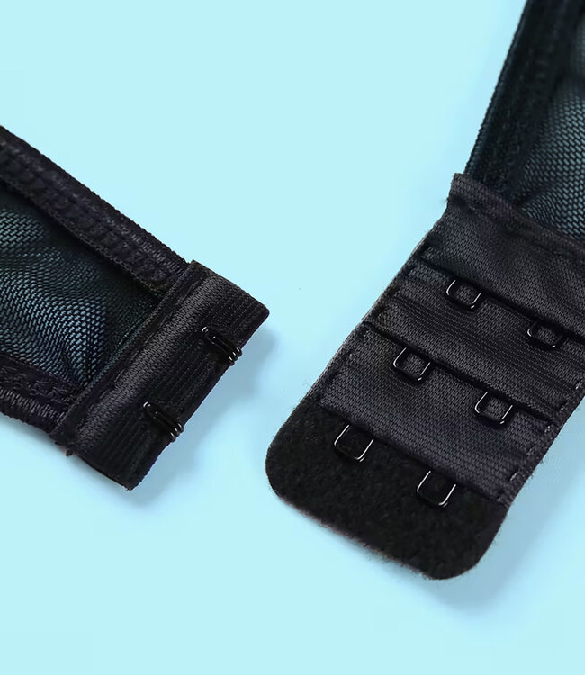 SOSHIN Chloe zwarte body met open kruis