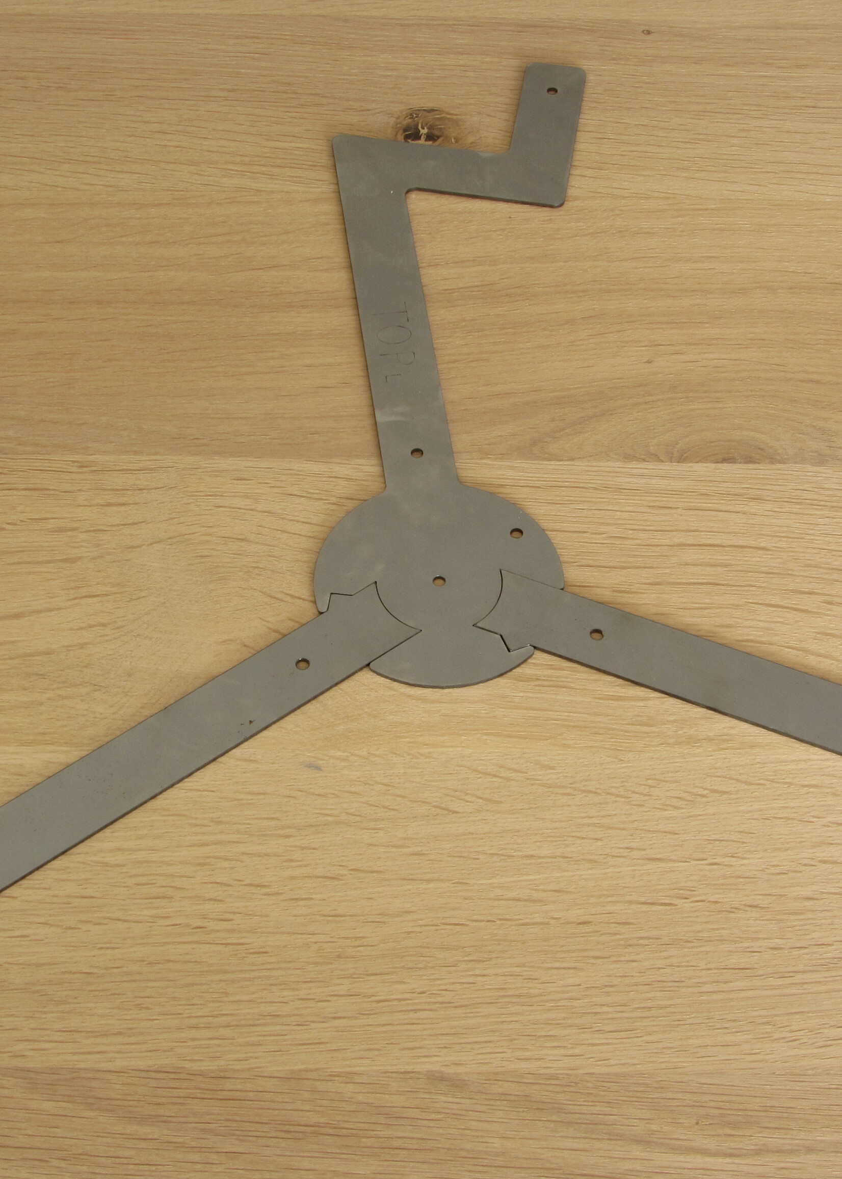 Stalen twist rond tafelpoot 8x8 zwart