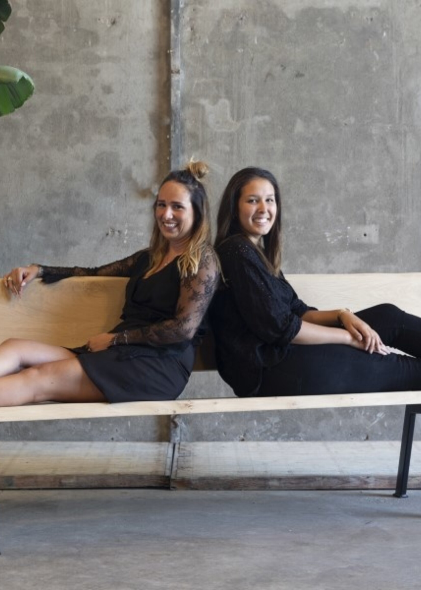 Losse industriele bankpoot met leuning zwart