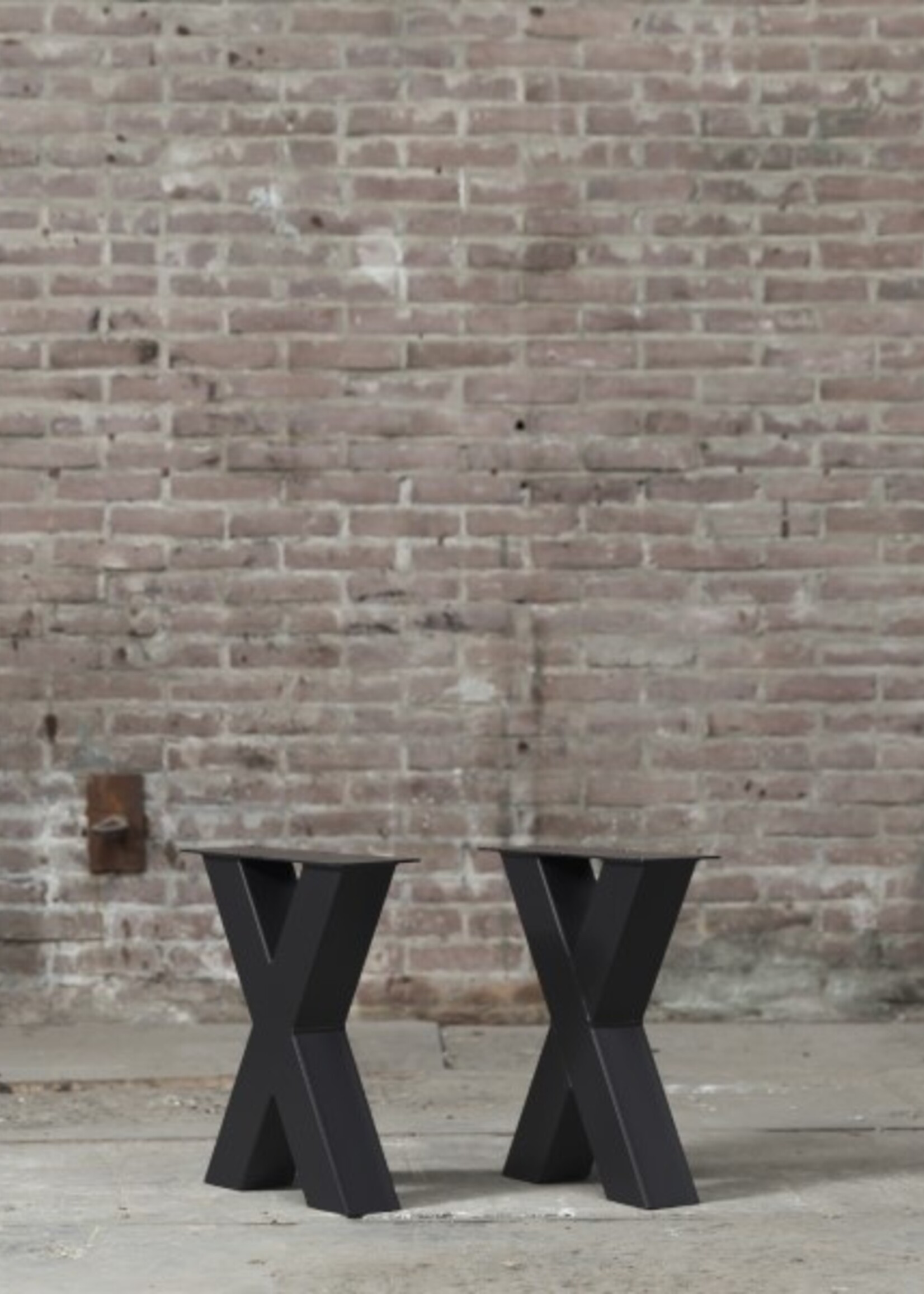 Losse industriele bankpoot model X zwart