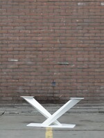Stalen Salontafelonderstel model Twisted V