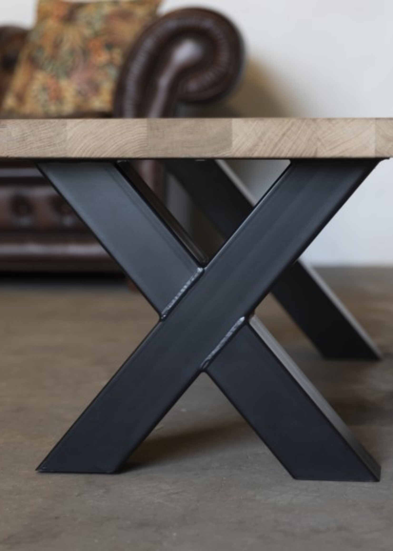 Handgemaakte industriele Salontafel poten model X standaard wit