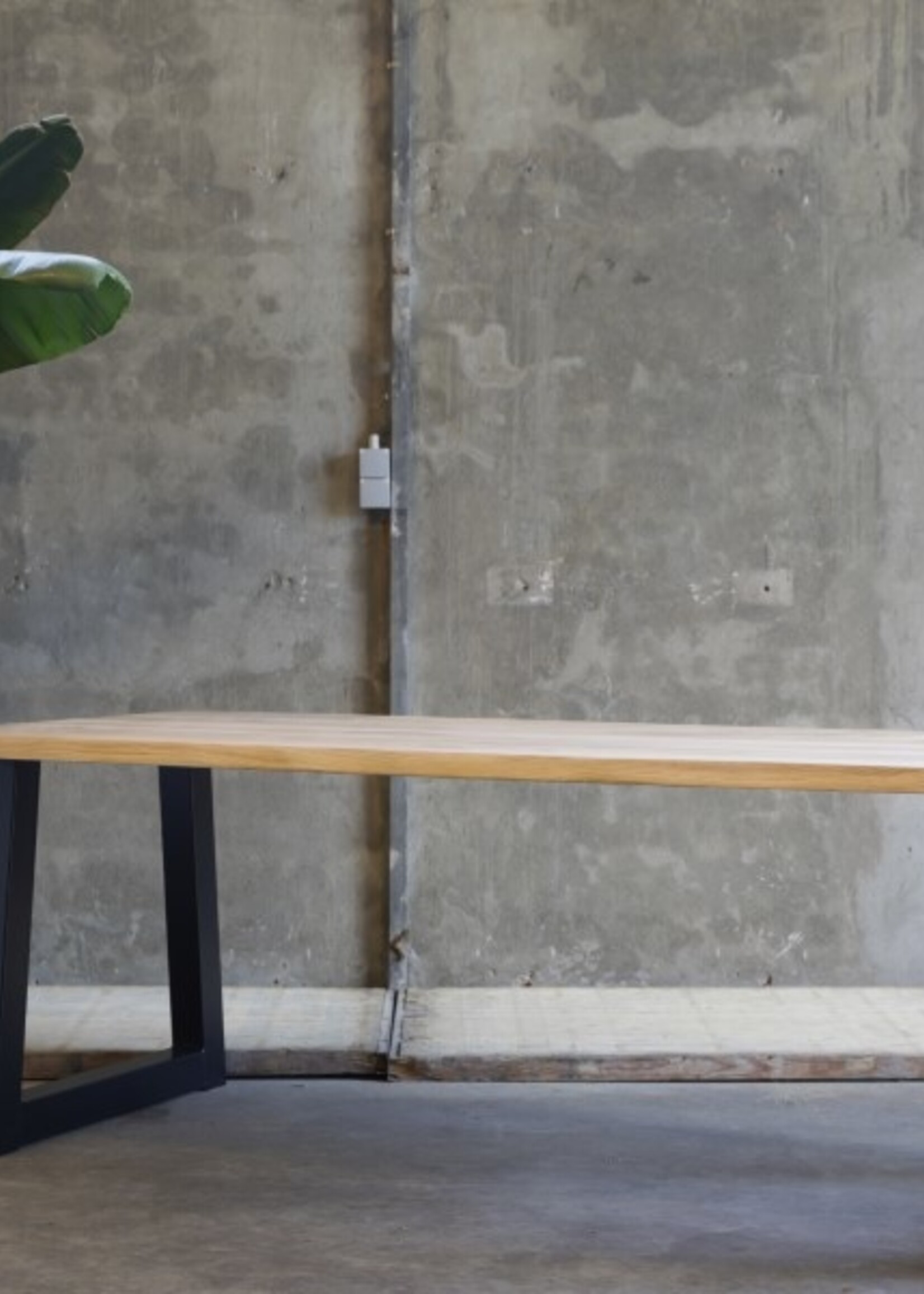 Handgemaakt Industrieel tafelonderstel Trapezium poot standaard zwart