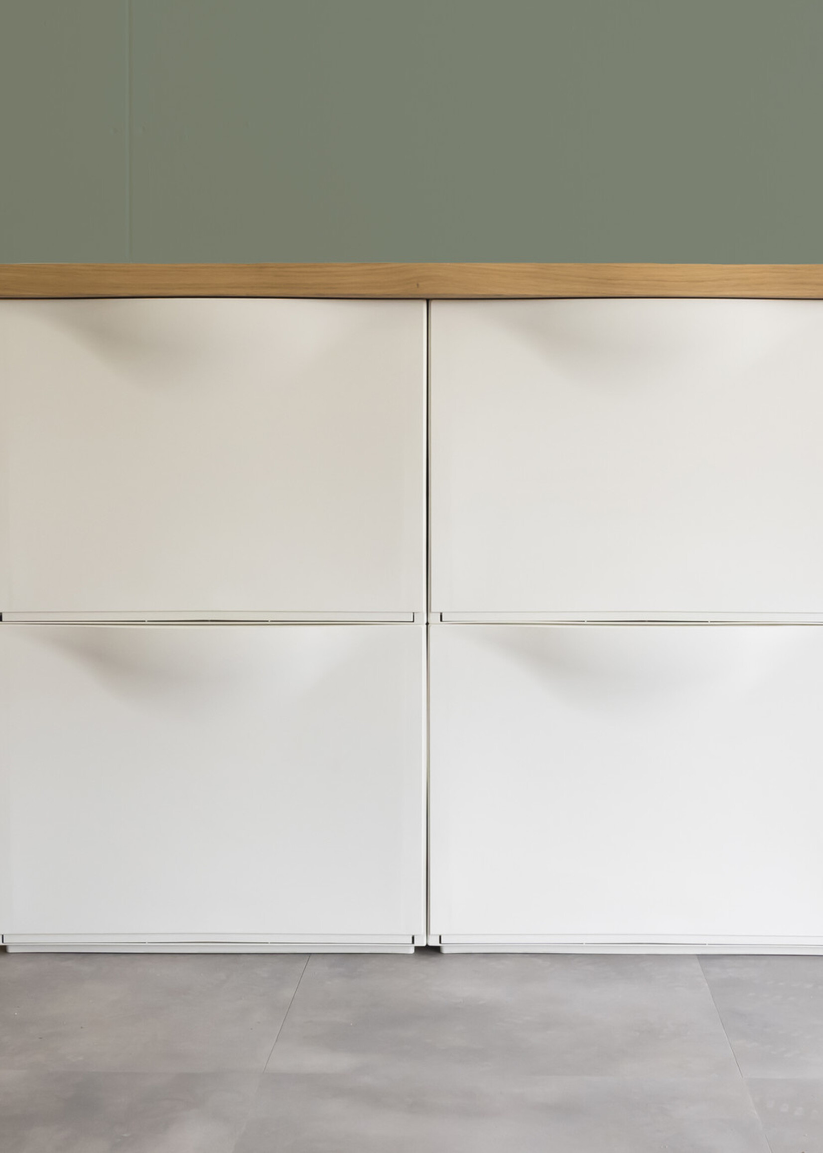 Trones schoenenkast eikenhouten plank