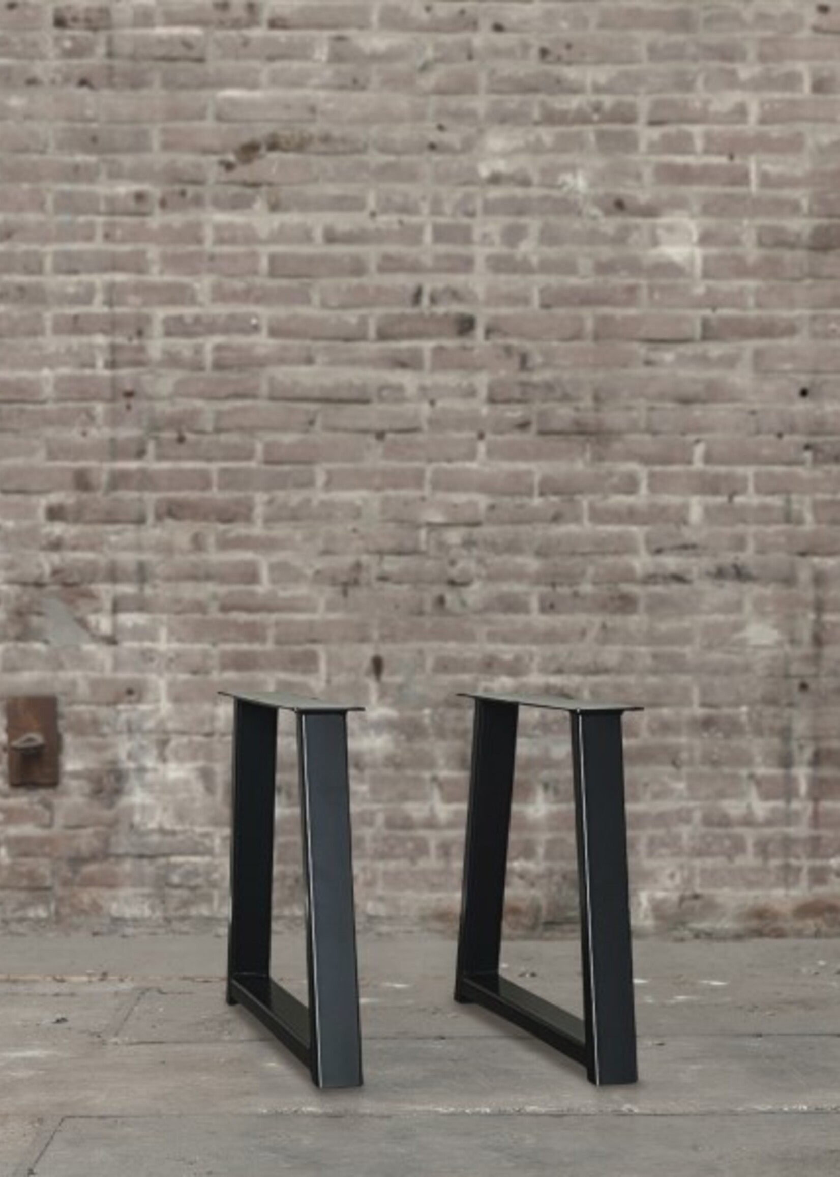 Salontafel poten model Trapezium salon small zwart