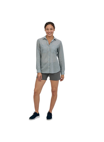 Patagonia  Patagonia Womens Lightweight A/C Buttondown Shirt - Berlin Blue