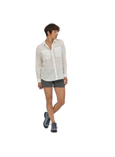 Patagonia  Patagonia Womens Lightweight A/C Buttondown Shirt - Green