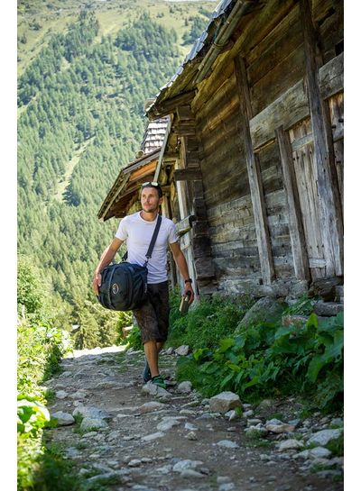 Osprey OSPREY Farpoint 40 - Vulcanic Grey