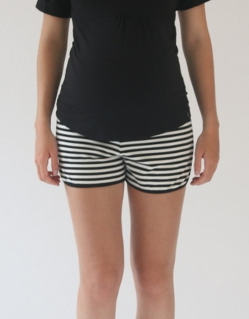 Love2Wait Supermom Short Striped black C221046 004