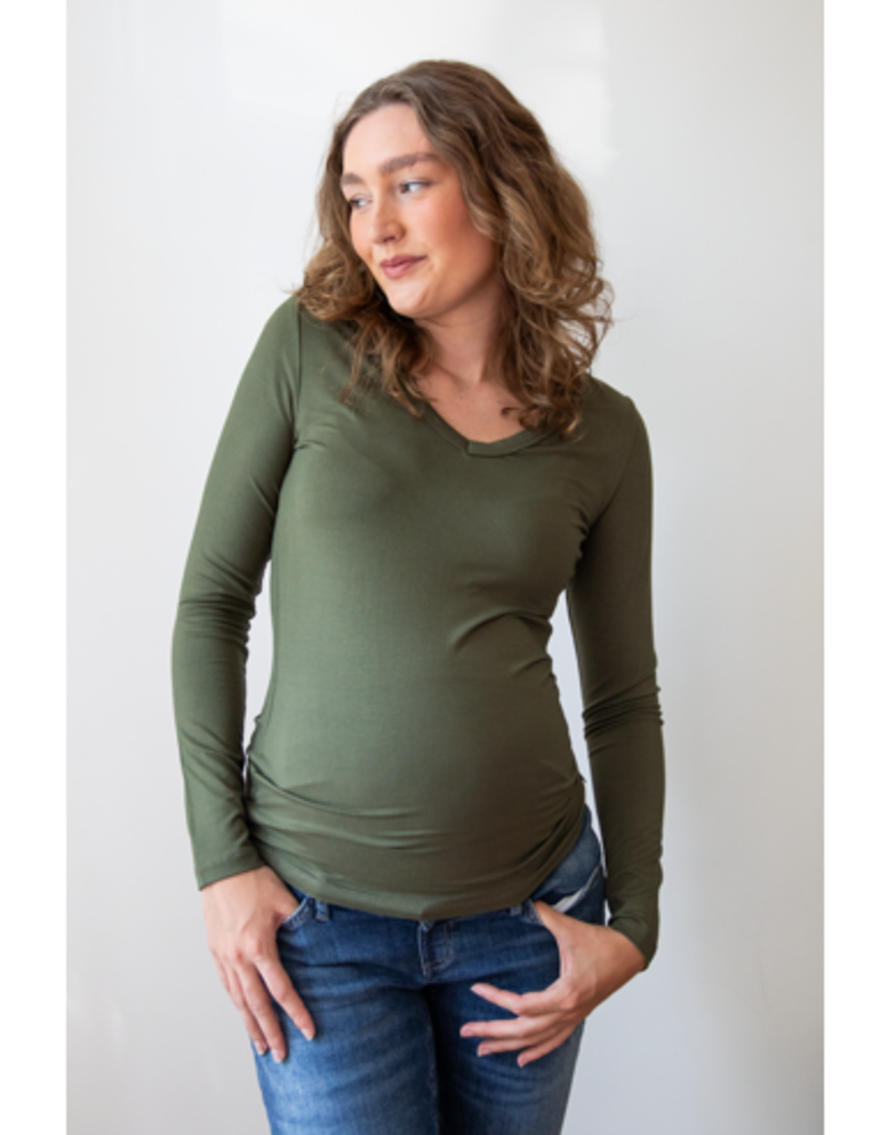 Love2Wait Love2Wait shirt V-hals - olive C242020 054