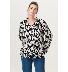 Noppies Noppies Voedingsblouse Esma - Wavy Black Print