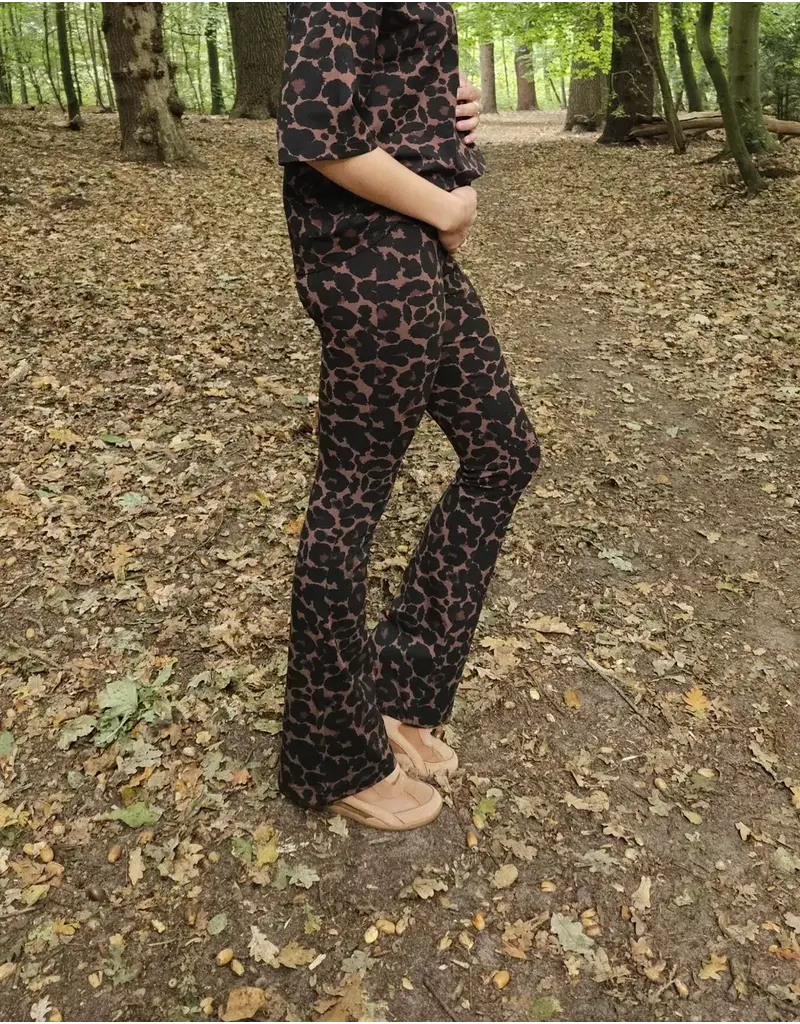 Swan of the People - flared pants Leopard bruin