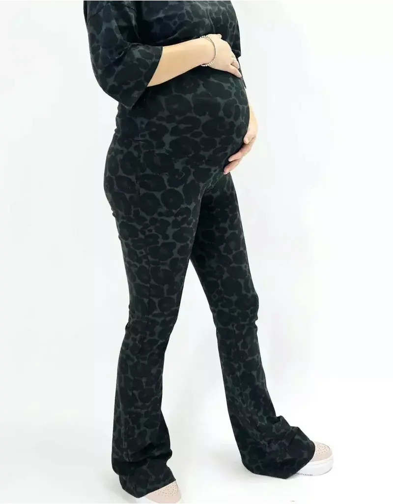 Swan and the People - flared pants Leopard groen