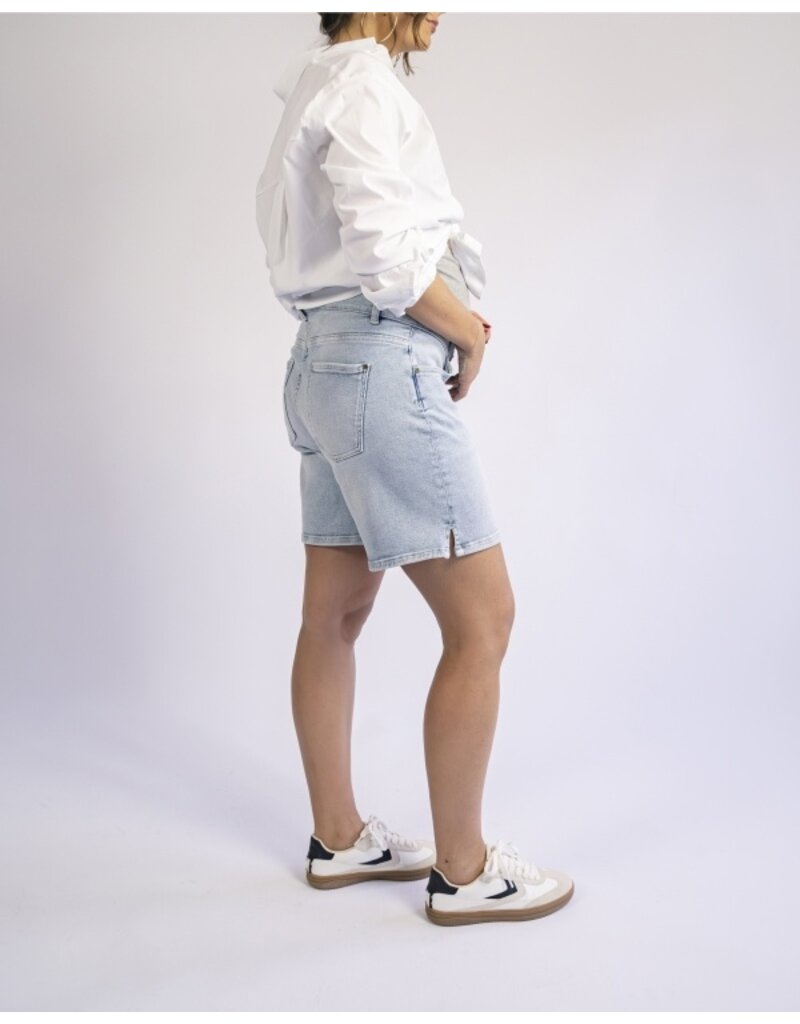 Love2Wait Love2Wait Jeans short wide leg | Light wash | B999 Jara 020
