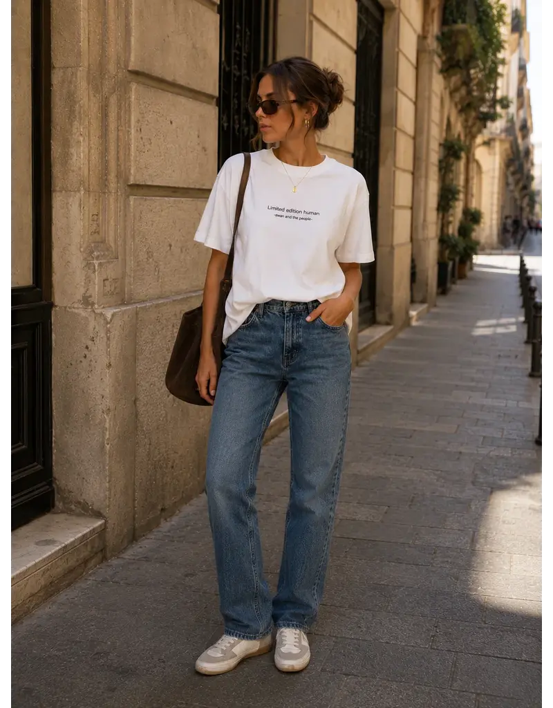 Swan and the People Swan and the People - Boxy t-shirt - Limited edition human