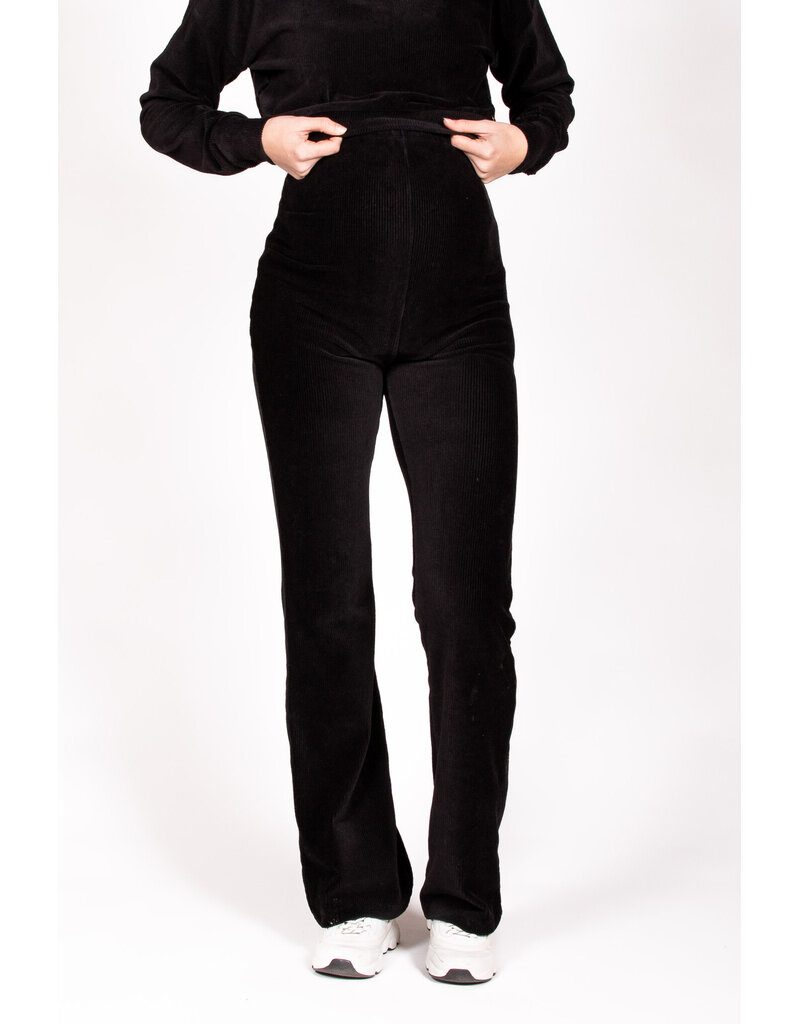 Love2Wait Love2Wait Pants Flared rib velvet - zwart C252001 004