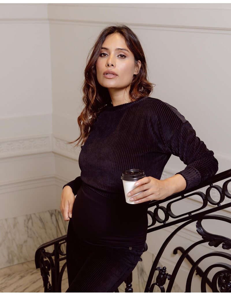 Love2Wait Love2Wait Sweater - Velvet - cropped - Zwart - B999 Alisa
