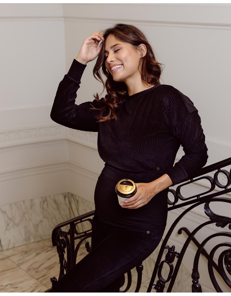 Love2Wait Love2Wait Sweater - Velvet - cropped - Zwart - B999 Alisa