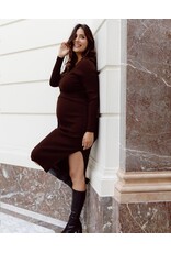 Love2Wait Love2Wait bruine midi zwangerschapsjurk in rib met ceintuur - B999063 8000