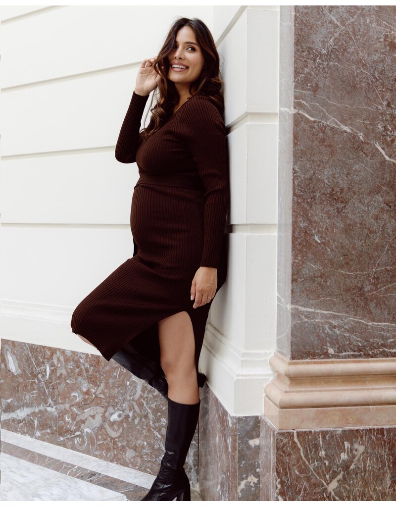 Love2Wait Love2Wait bruine midi zwangerschapsjurk in rib met ceintuur - B999063 8000