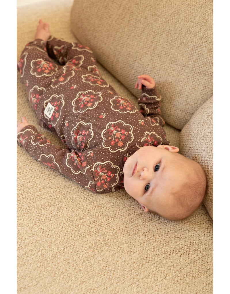 Feetje Baby Feetje Premium Limited pyjama Maddie Medallion – Bruin