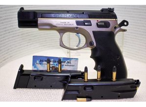 CZ CZ Pistool 75 in 9 mm. met Wisselset 22 LR