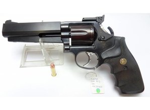 Smith & Wesson Revolver Smith & Wesson met Matchloop .