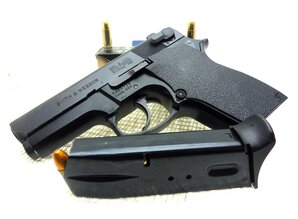 Smith & Wesson SMITH & WESSON Model 469 in Kaliber 9 MM