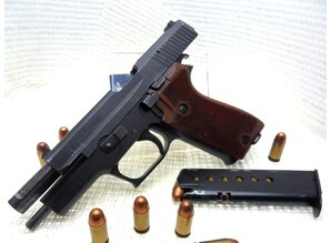 Sig Sauer SIG SAUER P 220 in 45 ACP