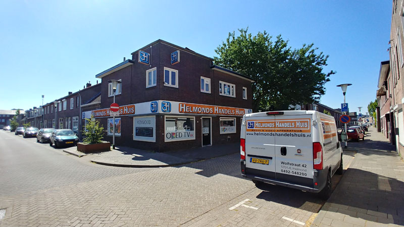 Helmonds Handels Huis.
Wolfstraat 42
5701 JE HELMOND
0492-54820