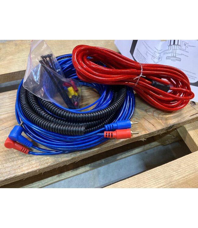 Kabelset Aansluit set / Kabel set voor het aansluiten van auto versterker/booster