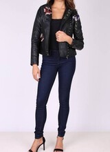 Dames leren jas imitatie zwart geborduurd