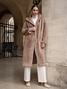 Attentif   Bontjas dames lang met capuchon camel