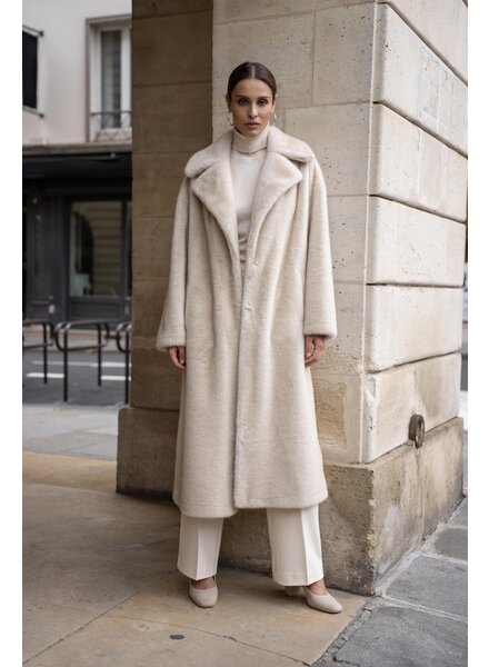 Attentif   Dames bontjas lang beige