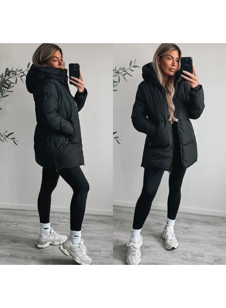 Dames winterjas halflang gewatteerd zwart