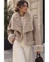 Dames imitatie Lammy coat kort beige