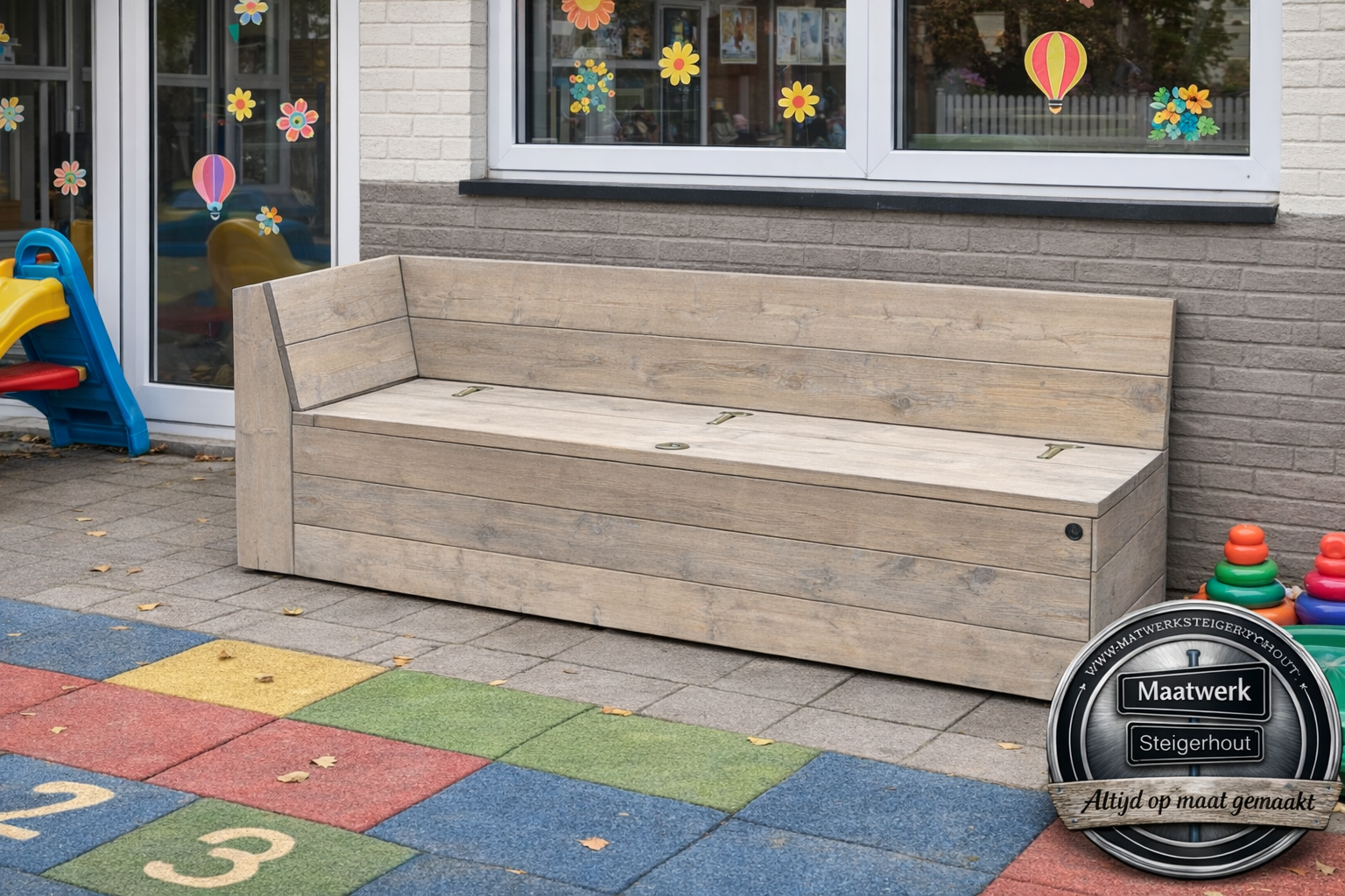 Bas Bank met bergruimte: Model Bas