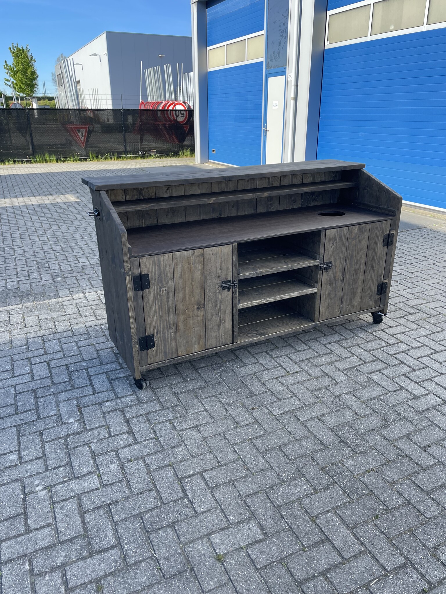 Waddenzee Een verrijdbare Bestekwagen - Servieswagen: Model  Maes