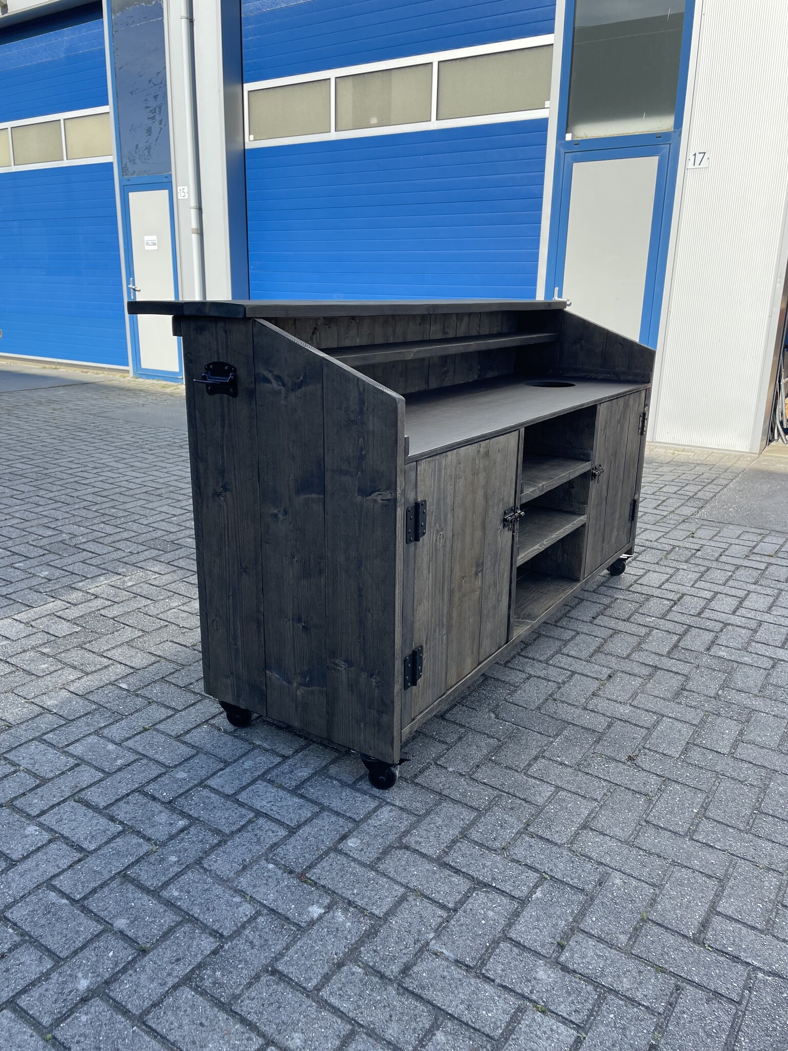 Waddenzee Een verrijdbare Bestekwagen - Servieswagen: Model  Maes