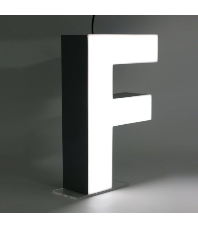 Quizzy LED Buchstabe F